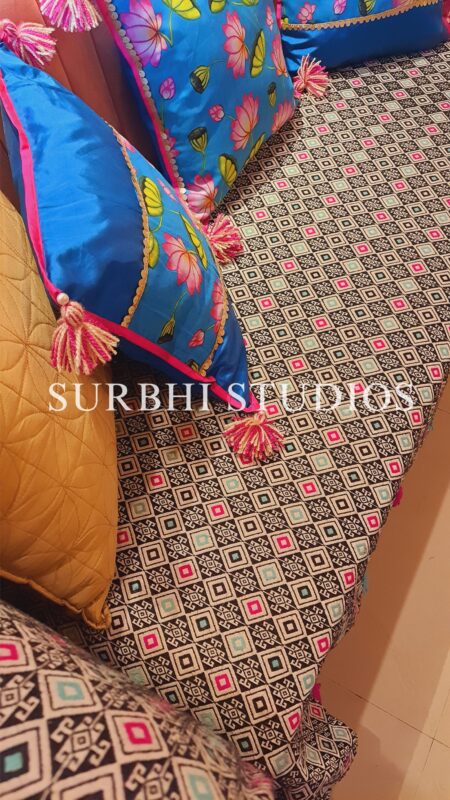 Menakari Sofa Cover