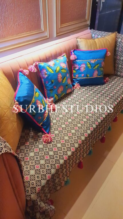 Menakari Sofa Cover